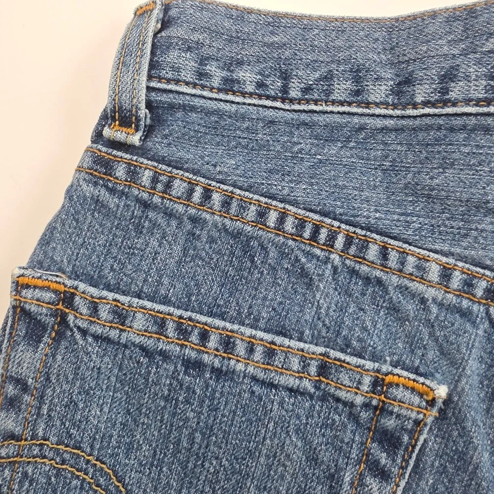 Levi's 550 Denim Shorts Mens 30 Blue Relaxed Fit Medium Wash Cotton 5-Pocket Y2K